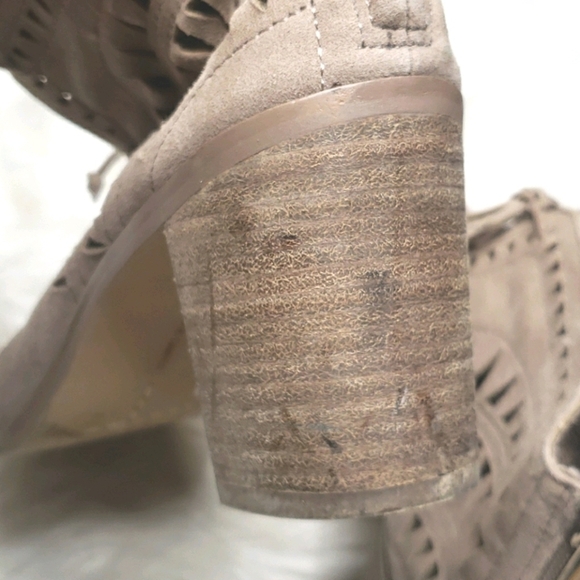 Vince Camuto tarita cutout lace-up sandal 8 - Picture 12 of 12